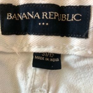 Banana Republic White Denim Capri sz 12